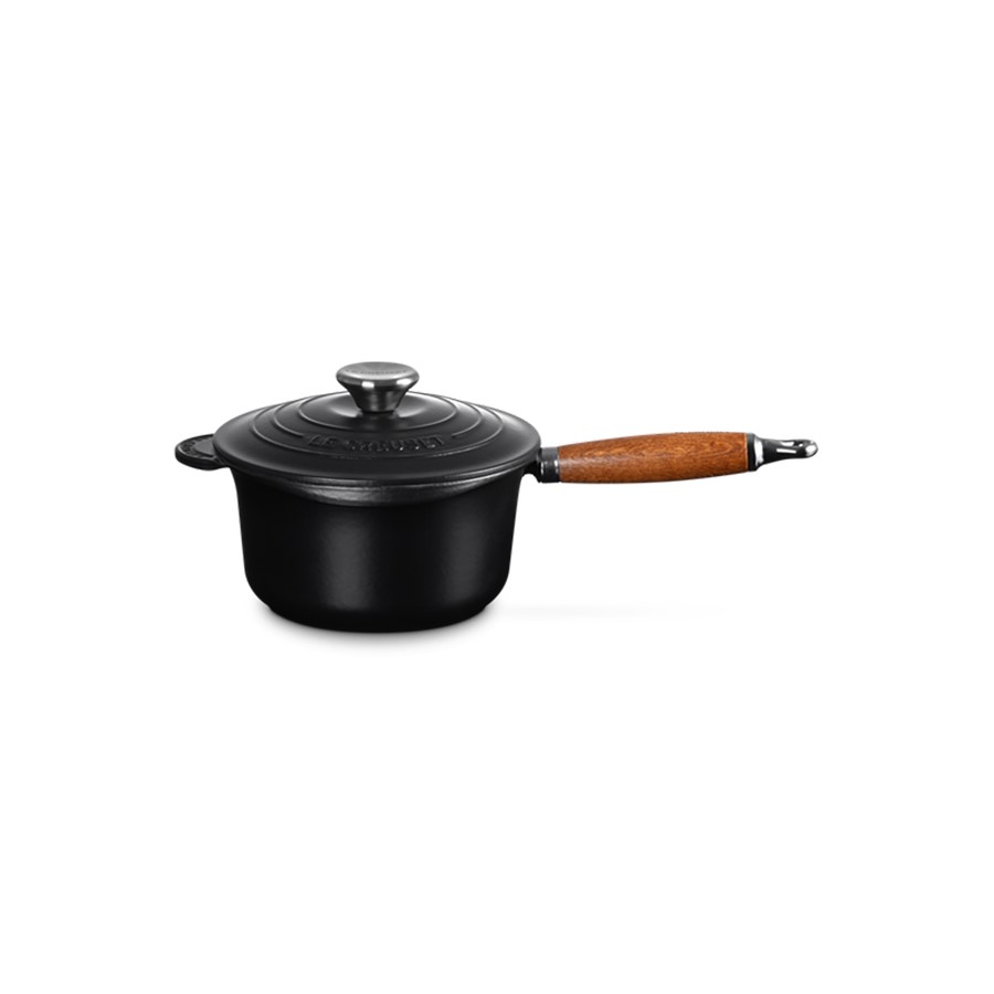 Le Creuset Saucepan Matte Black 18 cm Image