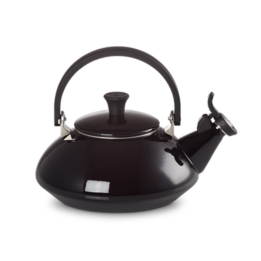 Le Creuset Zen Kettle Shiny Black 1.5 L Image